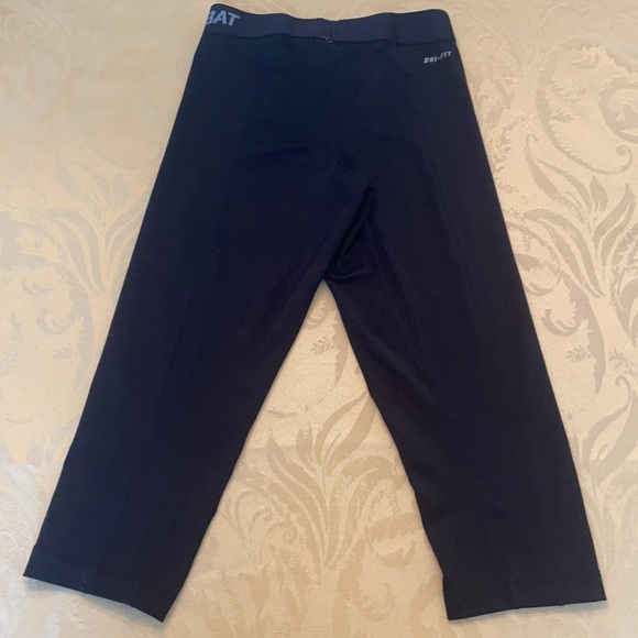 Nike 👖 Pro Combat compression capris XS - Picture 3 of 4